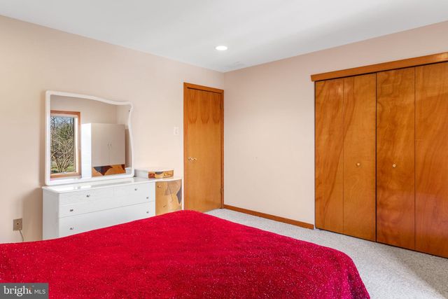 509 LONG LN, Huntingdon Valley, PA 19006