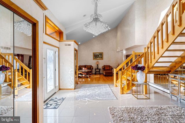 509 LONG LN, Huntingdon Valley, PA 19006