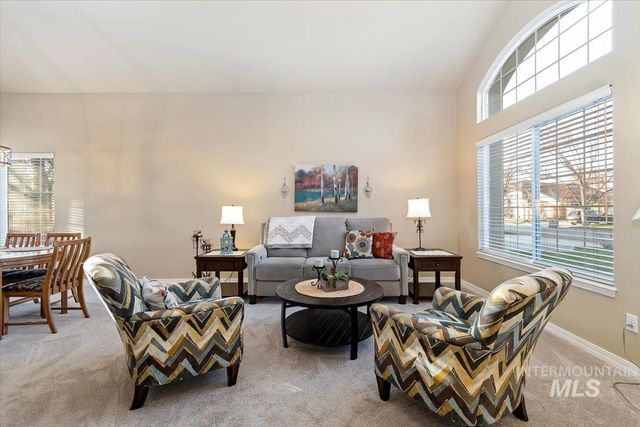 7701 W Bearcreek Ct, Boise, ID 83704