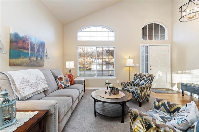 7701 W Bearcreek Ct, Boise, ID 83704