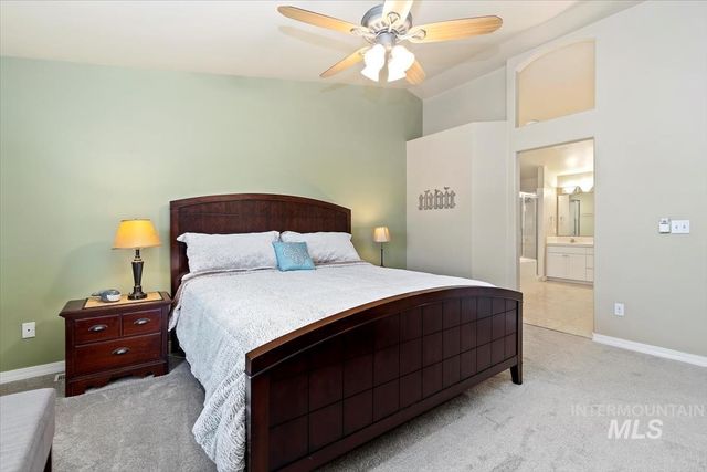 7701 W Bearcreek Ct, Boise, ID 83704