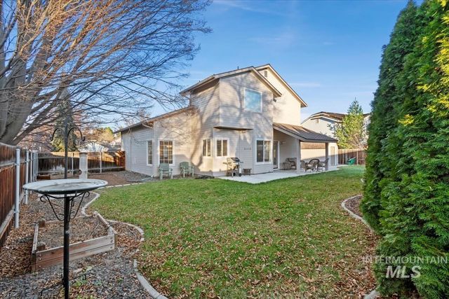 7701 W Bearcreek Ct, Boise, ID 83704