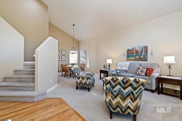 7701 W Bearcreek Ct, Boise, ID 83704