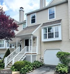 109 HARBOUR RIDGE LN, Downingtown, PA 19335