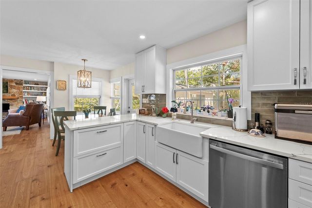 4705 W SAN RAFAEL STREET, Tampa, FL 33629