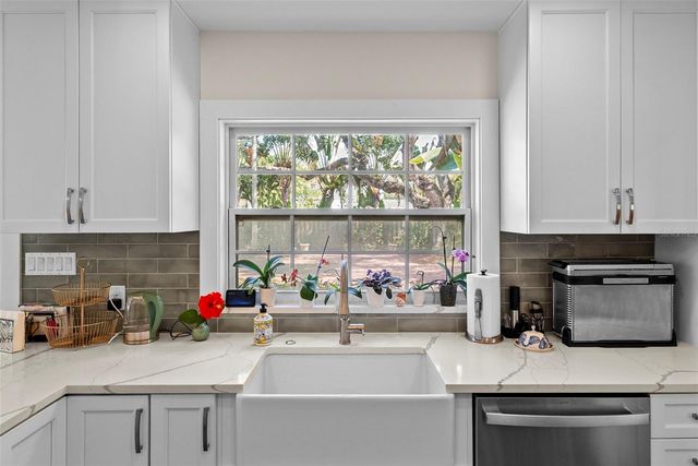 4705 W SAN RAFAEL STREET, Tampa, FL 33629