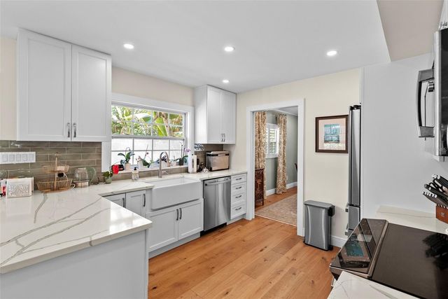 4705 W SAN RAFAEL STREET, Tampa, FL 33629