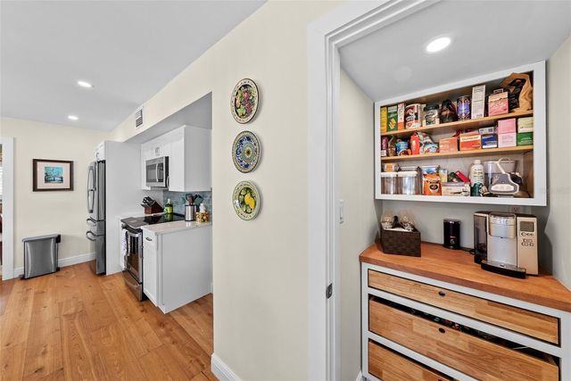 4705 W SAN RAFAEL STREET, Tampa, FL 33629