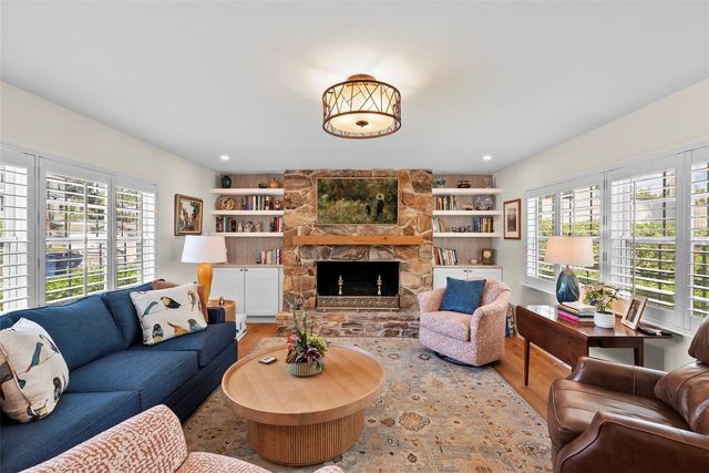 4705 W SAN RAFAEL STREET, Tampa, FL 33629