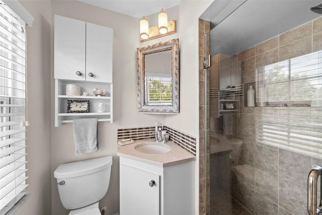 4705 W SAN RAFAEL STREET, Tampa, FL 33629