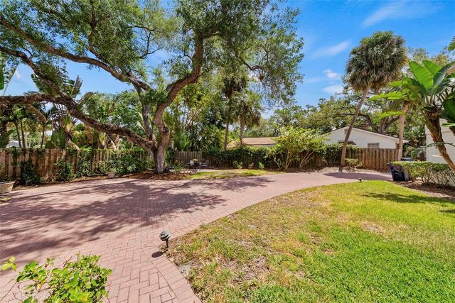 4705 W SAN RAFAEL STREET, Tampa, FL 33629