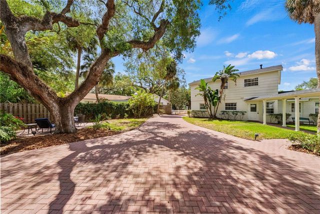 4705 W SAN RAFAEL STREET, Tampa, FL 33629