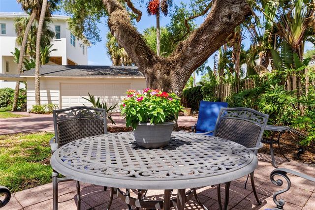 4705 W SAN RAFAEL STREET, Tampa, FL 33629