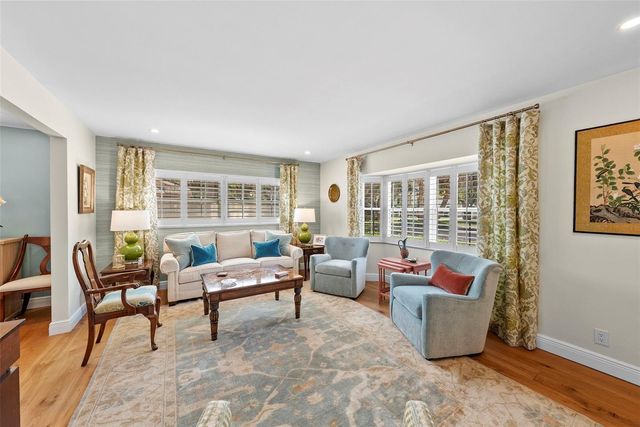 4705 W SAN RAFAEL STREET, Tampa, FL 33629