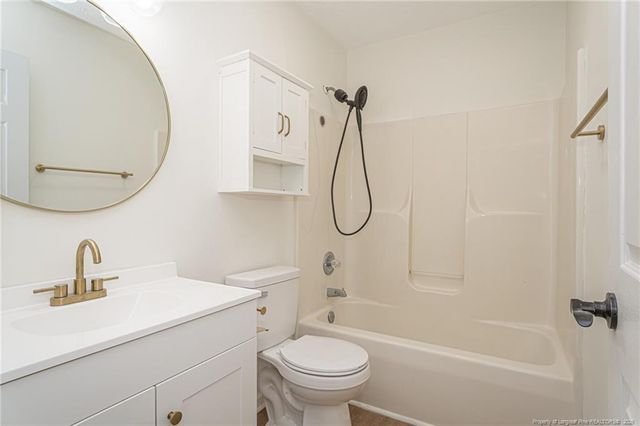 4317 Buckhurst Drive, Hope Mills, NC 28348