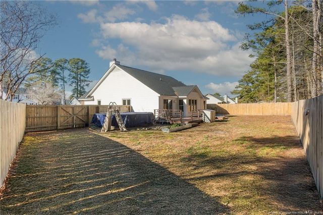 4317 Buckhurst Drive, Hope Mills, NC 28348