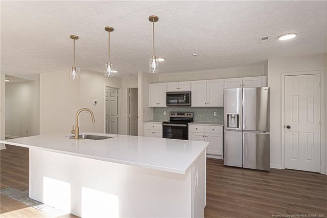 4317 Buckhurst Drive, Hope Mills, NC 28348