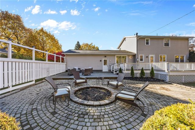 121 Anytrell Drive, Penfield, NY 14580