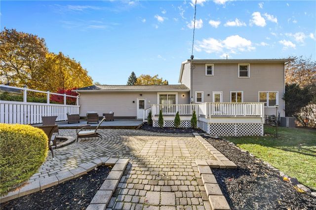 121 Anytrell Drive, Penfield, NY 14580