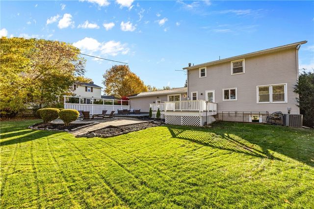 121 Anytrell Drive, Penfield, NY 14580