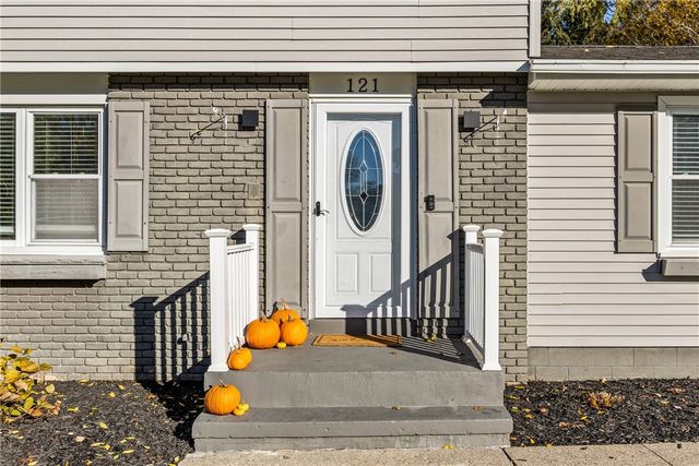 121 Anytrell Drive, Penfield, NY 14580