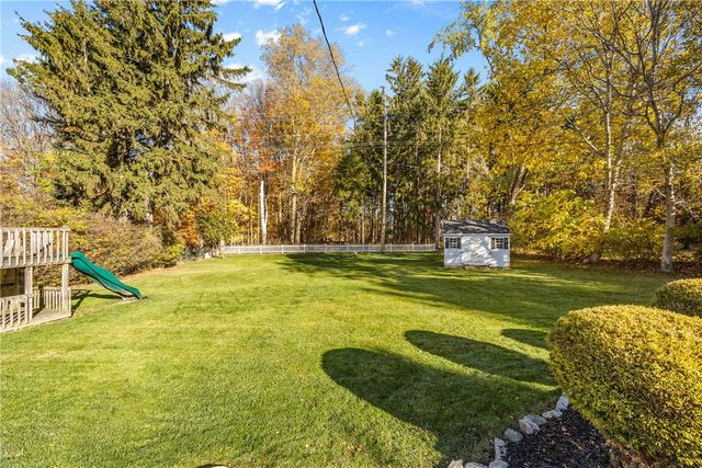 121 Anytrell Drive, Penfield, NY 14580