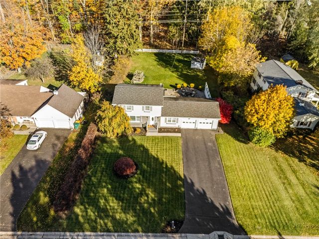 121 Anytrell Drive, Penfield, NY 14580
