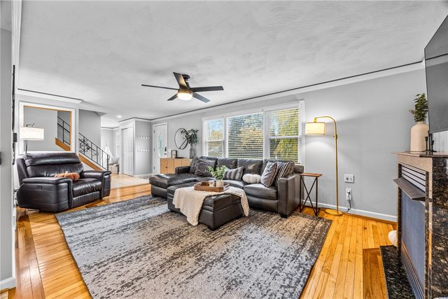 121 Anytrell Drive, Penfield, NY 14580