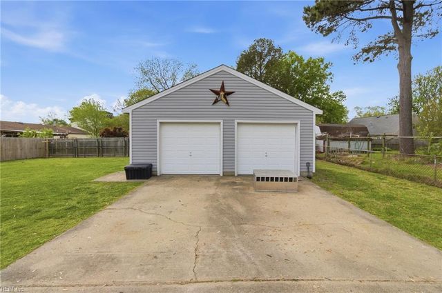 5485 Beaufain BLVD, Virginia Beach, VA 23464