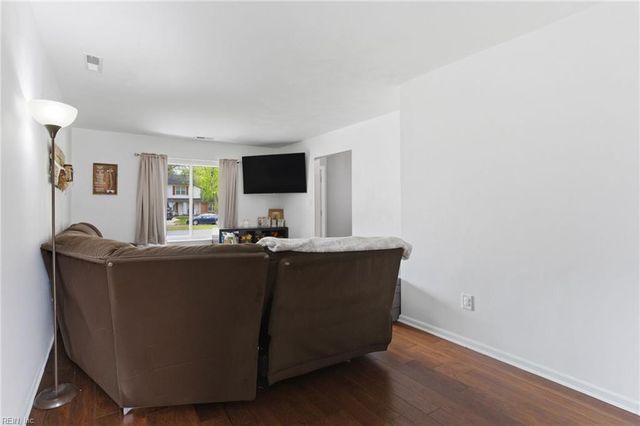 5485 Beaufain BLVD, Virginia Beach, VA 23464