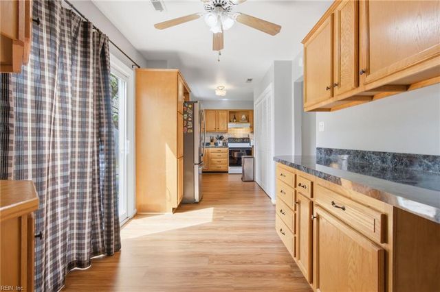 5485 Beaufain BLVD, Virginia Beach, VA 23464