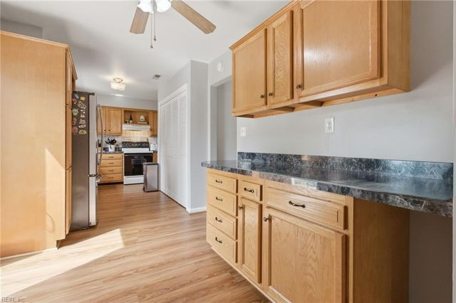 5485 Beaufain BLVD, Virginia Beach, VA 23464