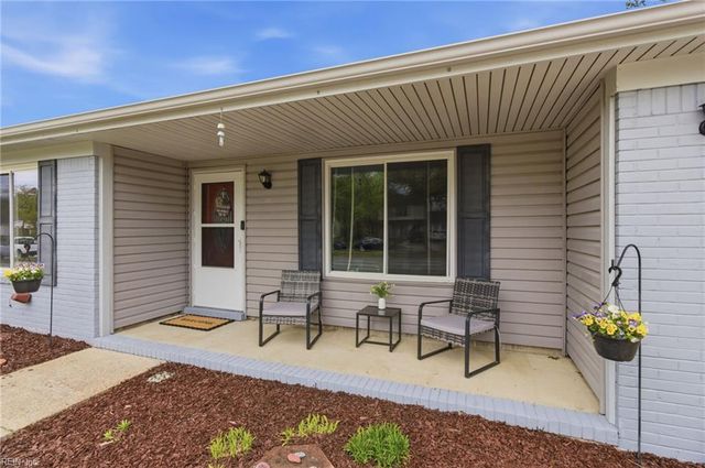 5485 Beaufain BLVD, Virginia Beach, VA 23464