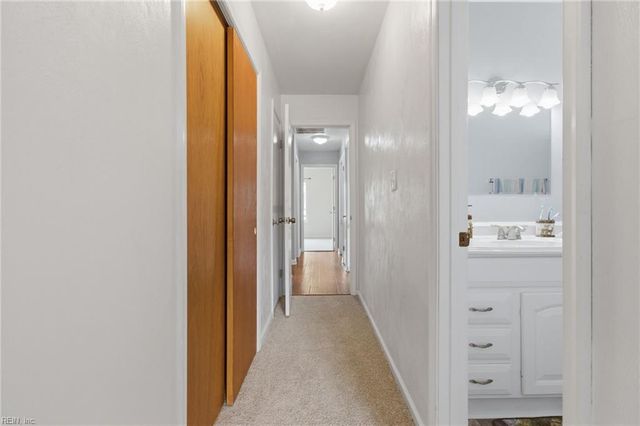 5485 Beaufain BLVD, Virginia Beach, VA 23464