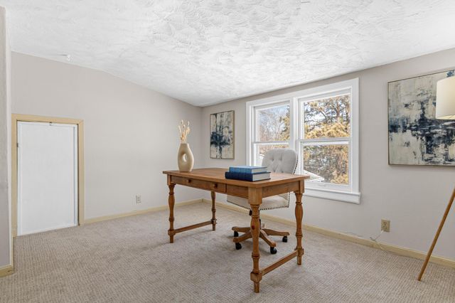 1127 Oakcrest Avenue, Roseville, MN 55113