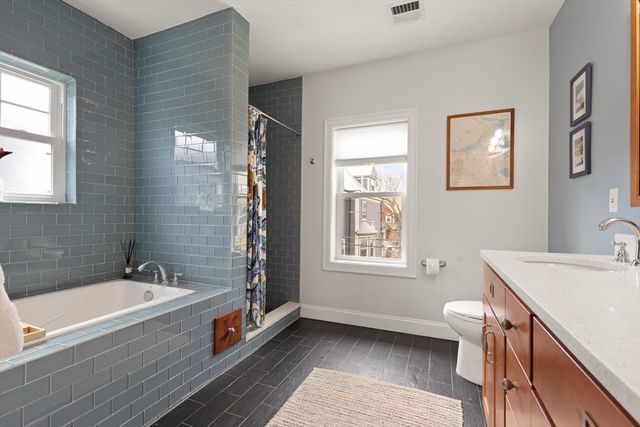 4 O'donnell Terrace, Boston, MA 02122