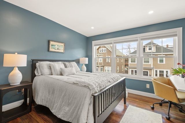 4 O'donnell Terrace, Boston, MA 02122