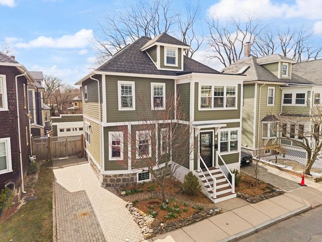 4 O'donnell Terrace, Boston, MA 02122