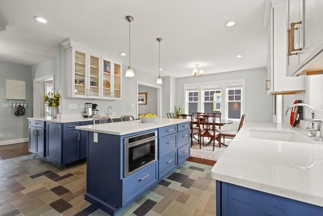 4 O'donnell Terrace, Boston, MA 02122