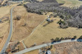 4015 White House RD, Moneta, VA 24121