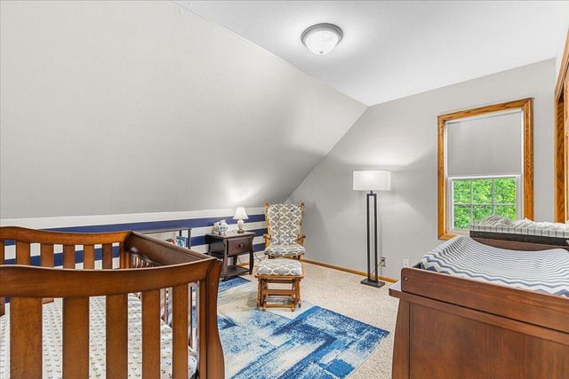 1004 Winnebago CIRCLE, Hubertus, WI 53033