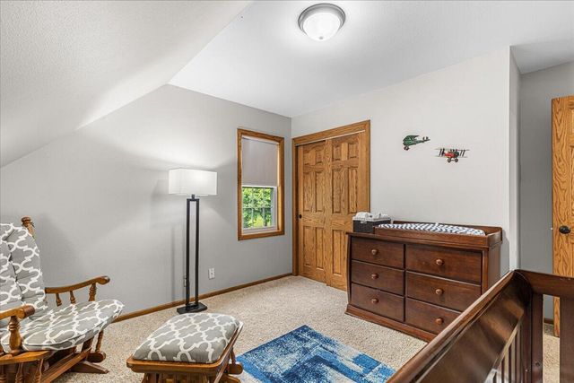 1004 Winnebago CIRCLE, Hubertus, WI 53033