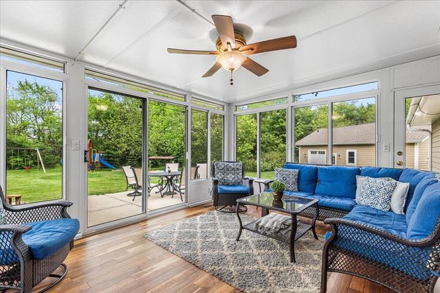 1004 Winnebago CIRCLE, Hubertus, WI 53033