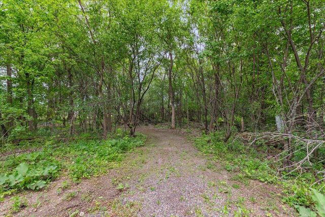 1004 Winnebago CIRCLE, Hubertus, WI 53033