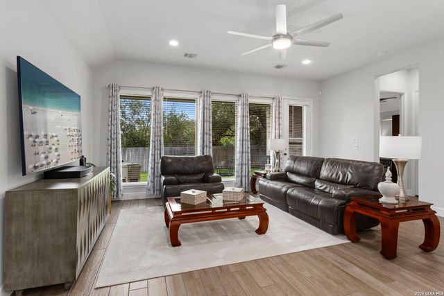 2043 Dalhart, San Antonio, TX 78253