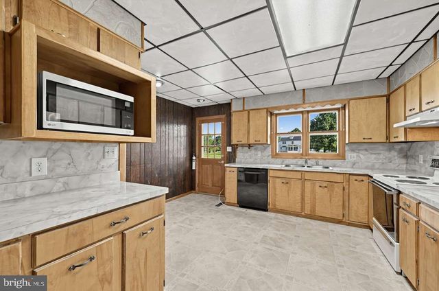 106 MICHIGAN RD, Pennsville, NJ 08070