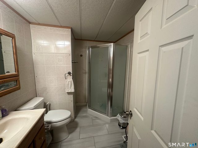 22 Robin Road, Colchester, CT 06415