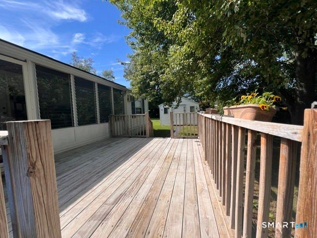 22 Robin Road, Colchester, CT 06415