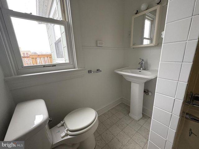 656 LINDEN AVE, York, PA 17404