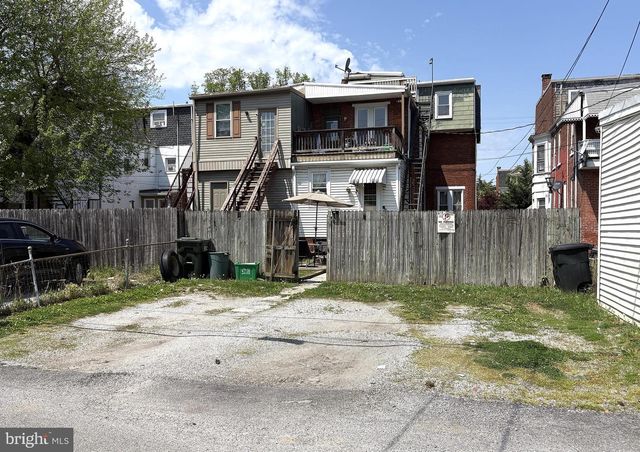 656 LINDEN AVE, York, PA 17404